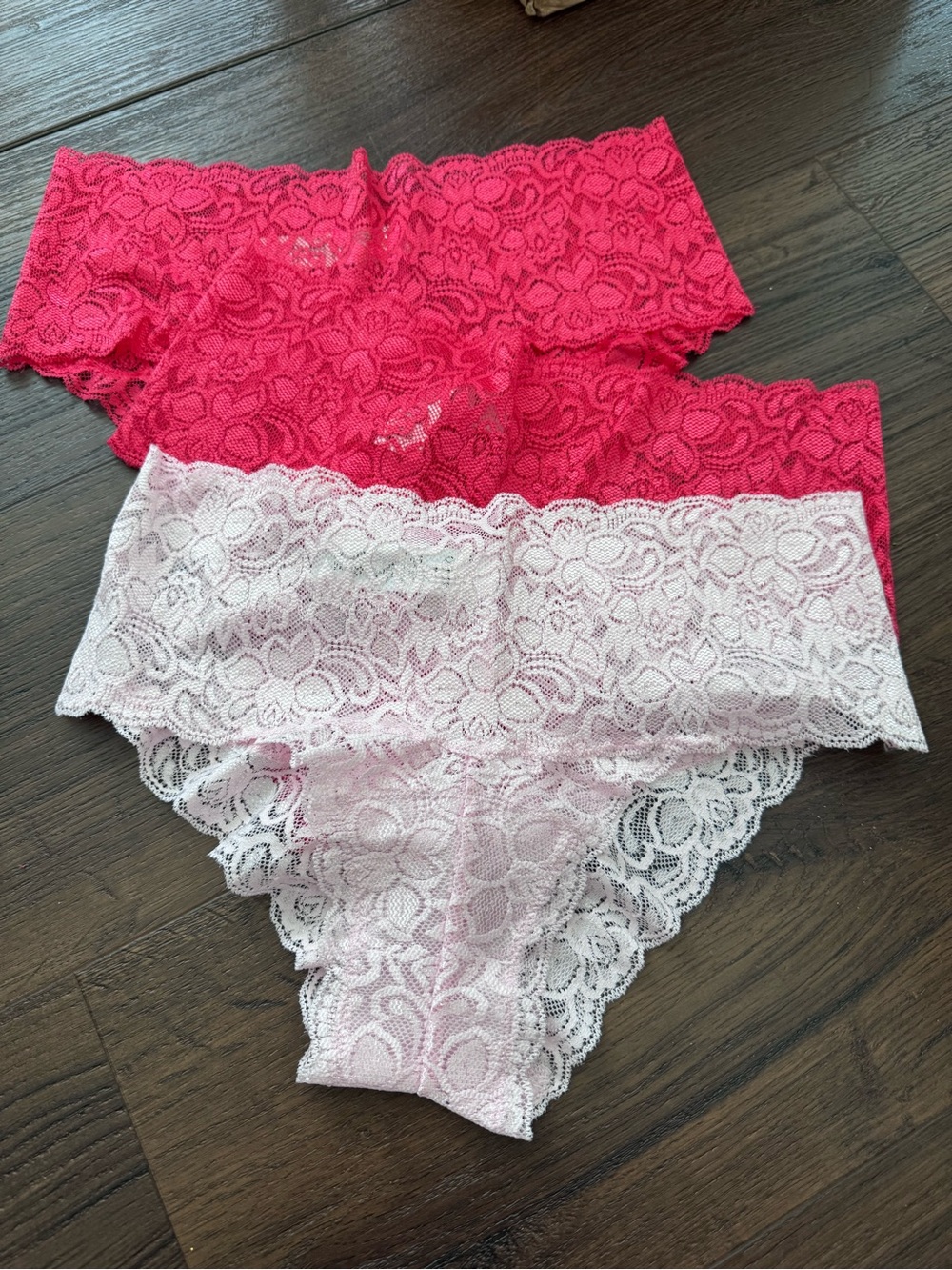 Quince NWOT Lace Cheeky 3 Panty Set - Red & Light Pink - Picture 1 of 4